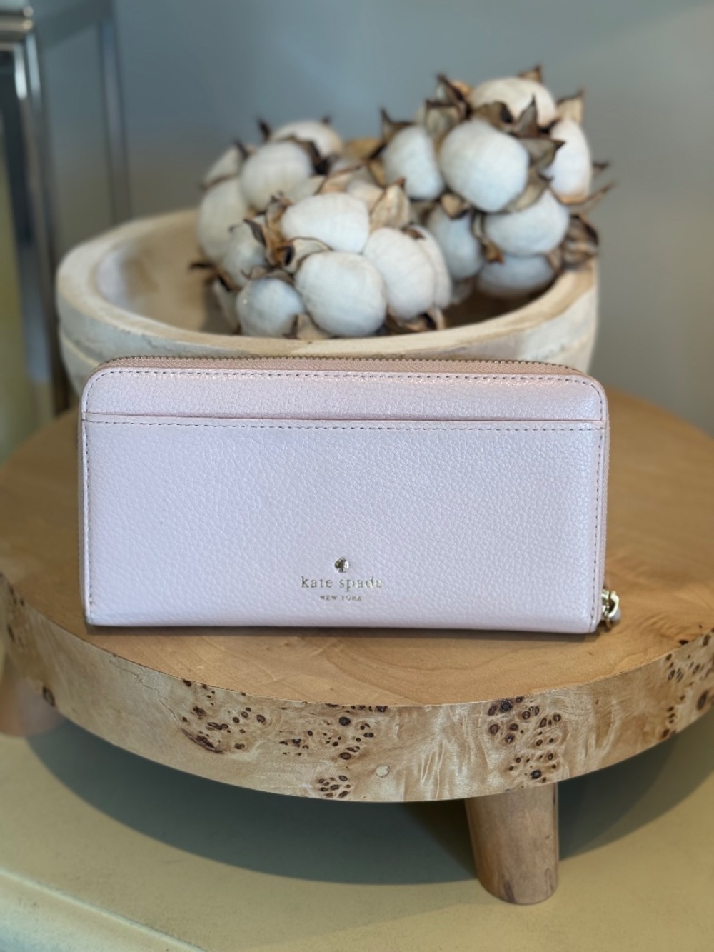 Kate Spade Pale Pink Bow Zip-Around Storybook Wallet